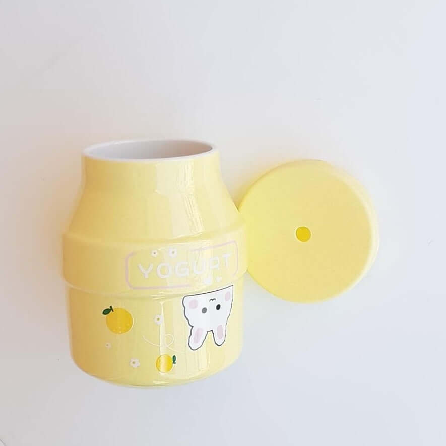 Ceramic Mug With Silicone Lid (Yellow) - 350ml