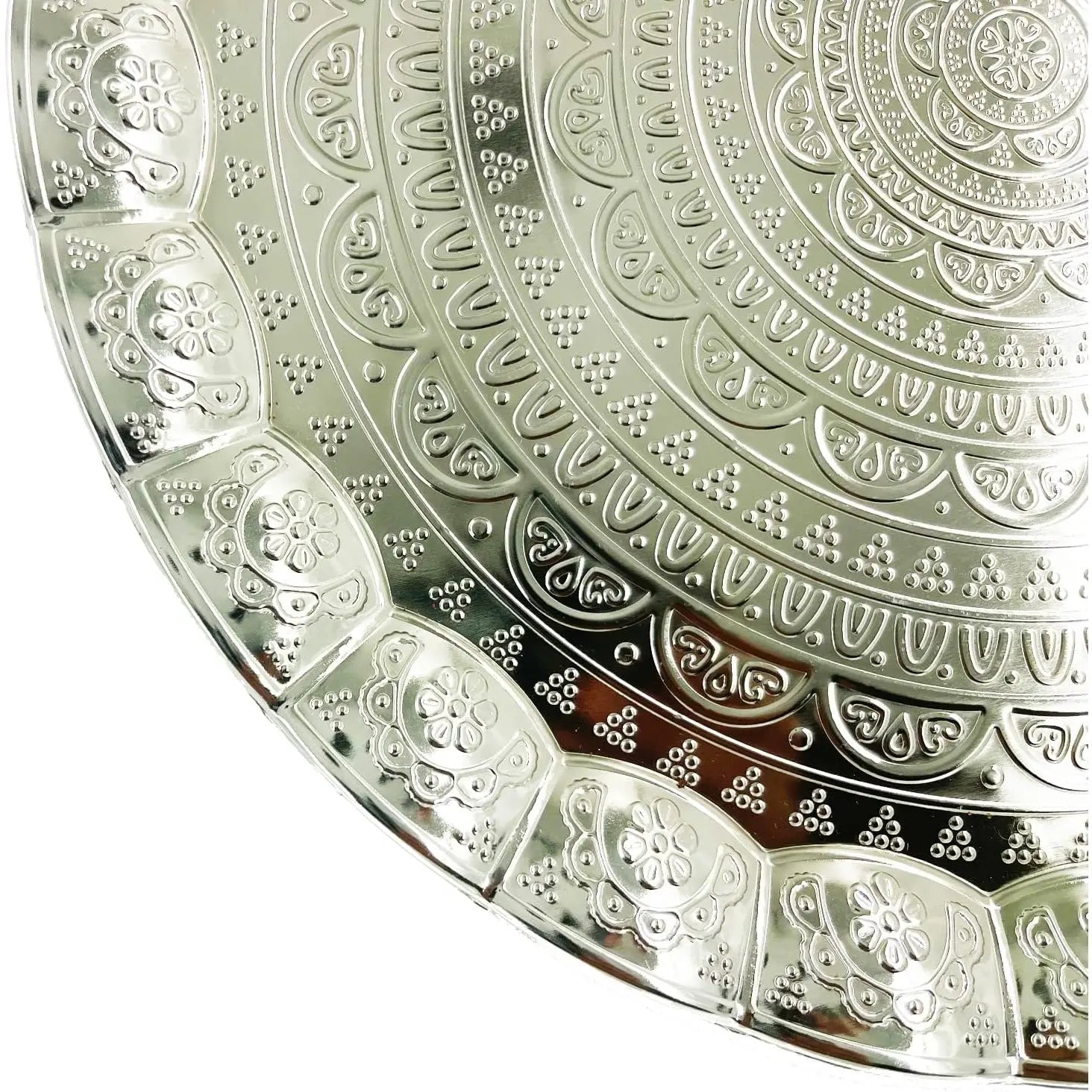 Order KGA - Wavy Round Tray - Silver #7190 for LE 680.00 at Coffee & Cream, All your coffee needs in one place. Shop Coffee, Beans, Ground Coffee, Instant Coffee, Creamers, Coffee Machines, Blenders, and more. 50+ Brands Monin, Lavazza, Starbucks, Nespres