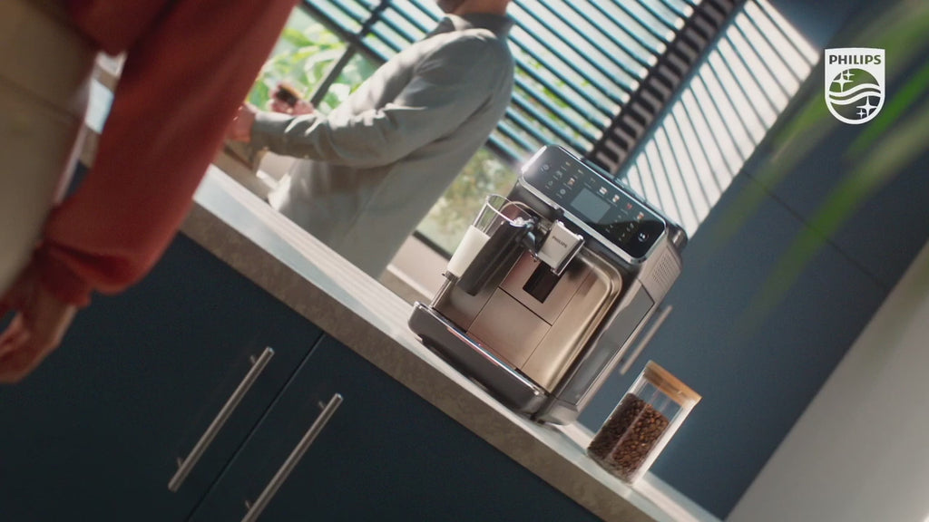 Order Philips 5500 LatteGo: Fully Automatic Espresso Machine for LE 49999.00 at Coffee & Cream, All your coffee needs in one place. Shop Coffee, Beans, Ground Coffee, Instant Coffee, Creamers, Coffee Machines, Blenders, Coffee Makers & Espresso Machines a